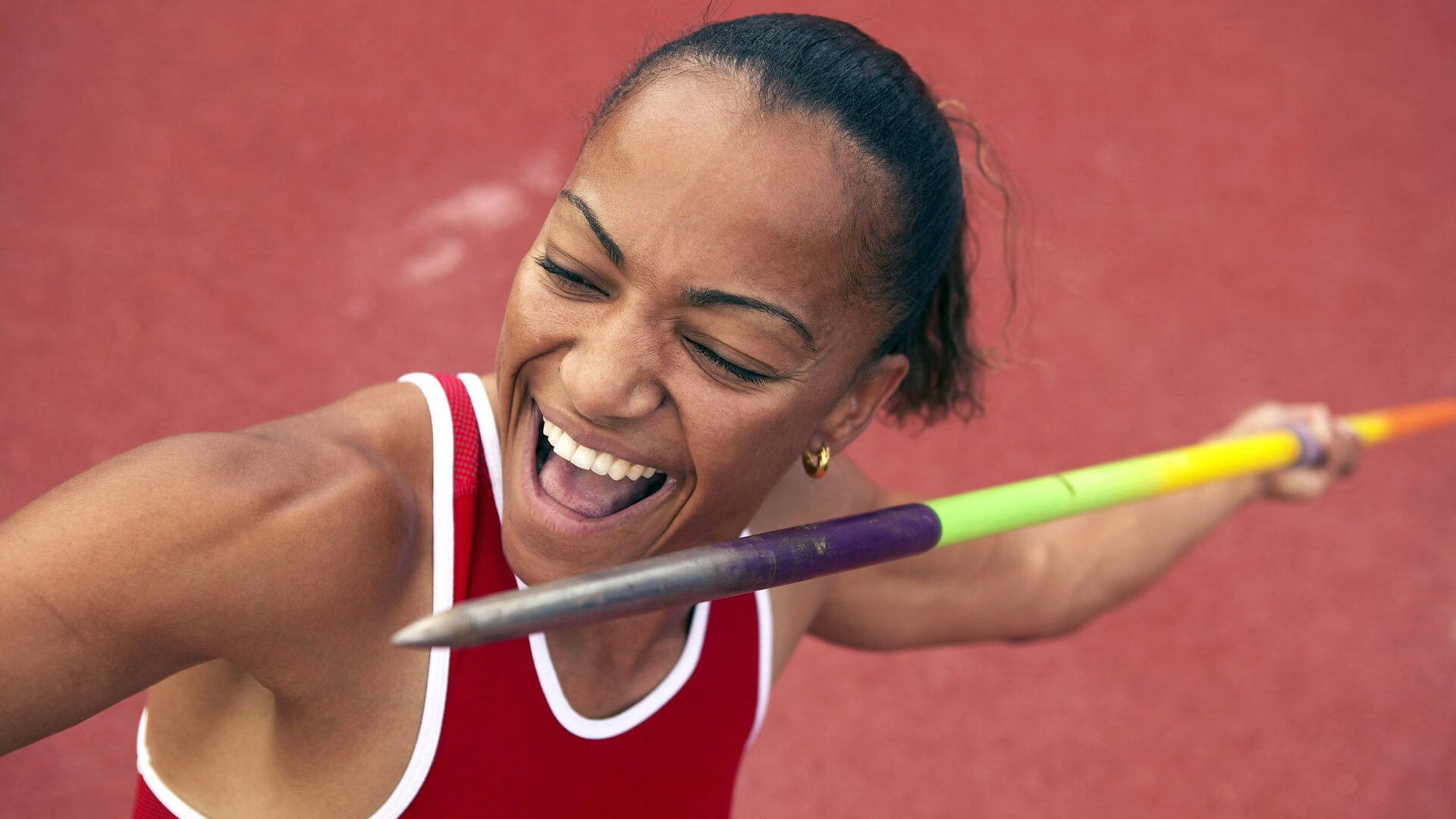 东契奇赛点兑现,新疆男篮淘汰丹佛掘金晋级四强,主帅激动落泪