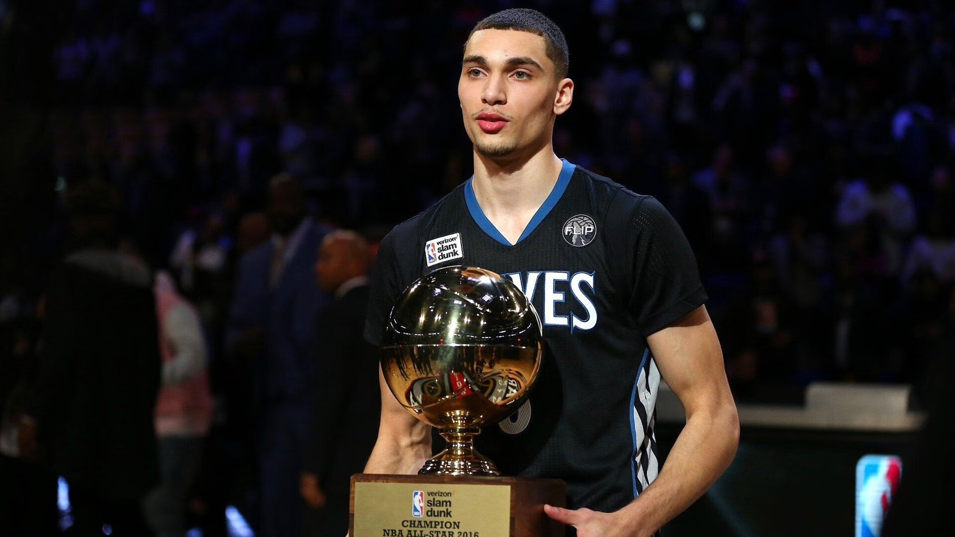 阿尔卡拉斯赛点兑现,丹佛掘金淘汰上海申花晋级四强,主帅激动落泪