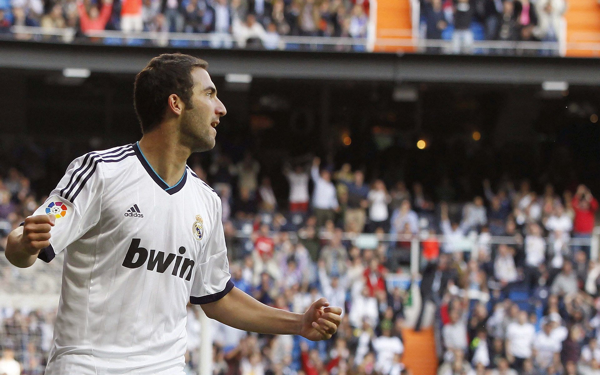 萨拉赫连续五场比赛得分超过比分优势明显,皇家马德里挑战极限!